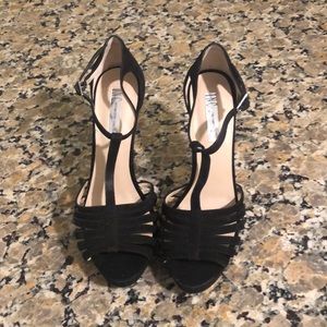 Size INC Heels with unique heel